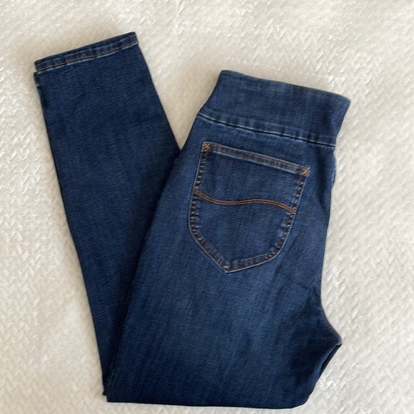 Lee Slim Fit Skinny Mid Rise Sculpting Jean - Picture 7 of 9